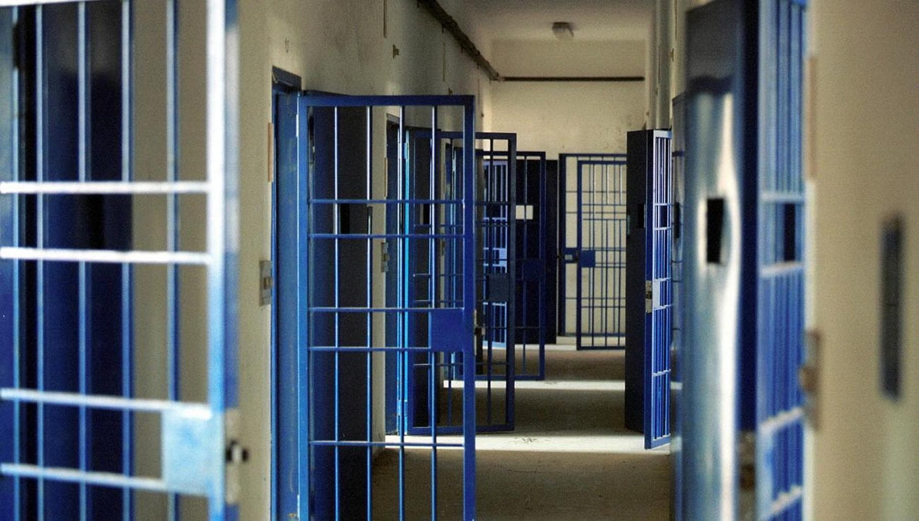 Il Ferragosto dei politici in visita nelle carceri, da Santa Maria Capua Vetere a San Vittore