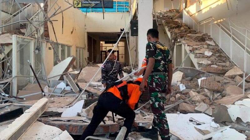 Anteprima: Indonesia, terremoto di magnitudo 7.7 al largo dell’isola di Flores. Seconda scossa di 6.…