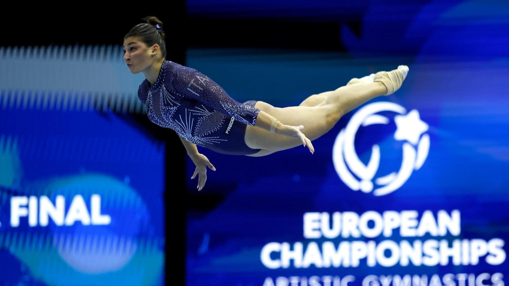 manila esposito oro e argento in un8217ora agli europei ginnastica da Repubblica.it manila esposito oro e argento in un8217ora agli europei ginnastica
