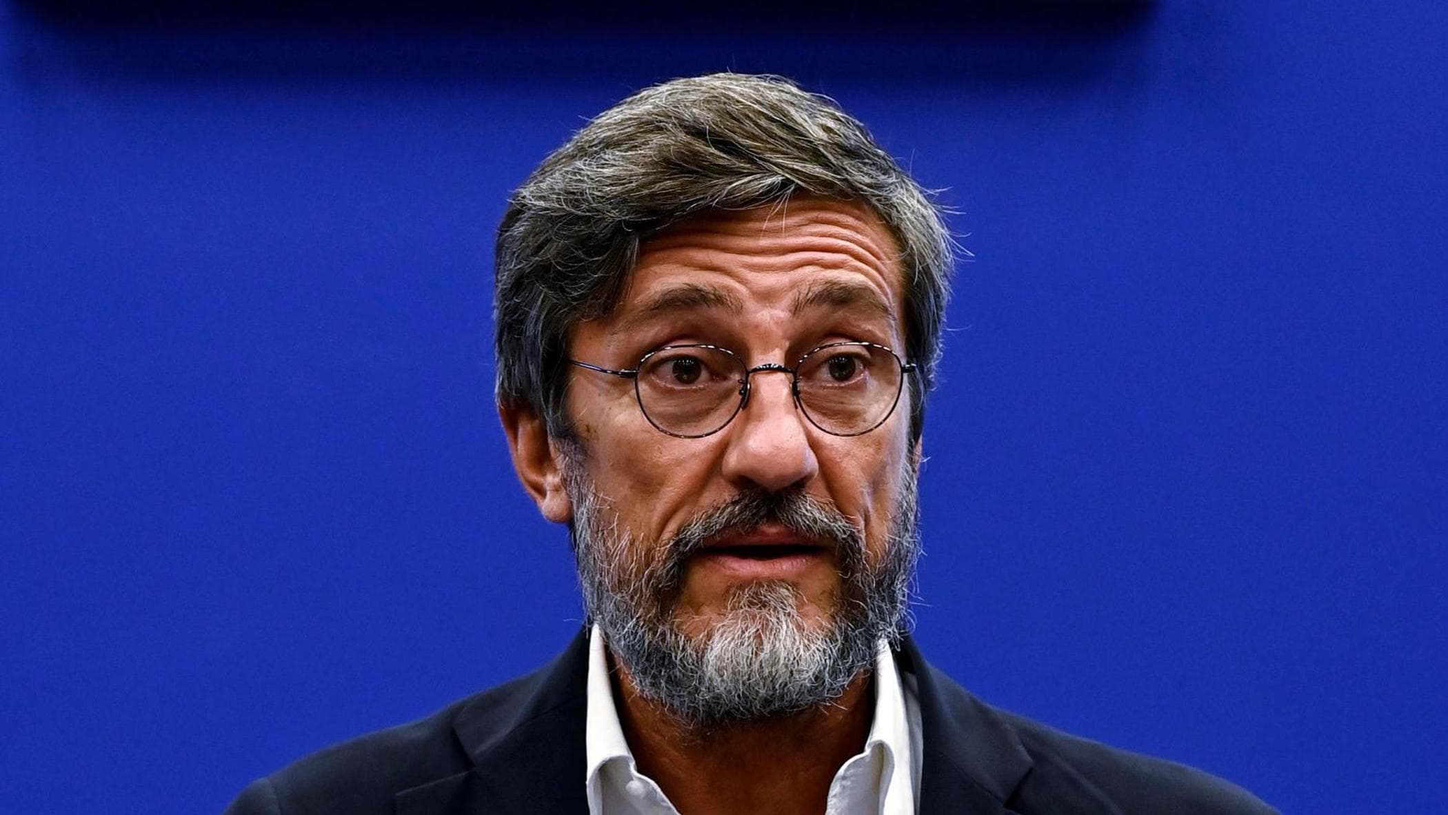 su report la rai tira dritto si lavora a un sostituto i dubbi della redazione da Repubblica.it su report la rai tira dritto si lavora a un sostituto i dubbi della redazione