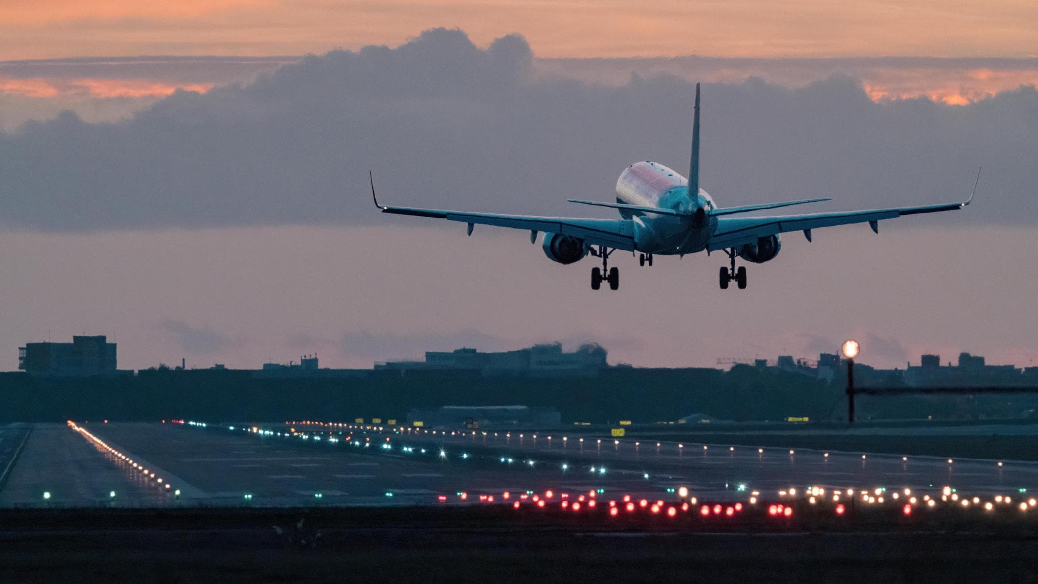 londra studia nuove rotte aeree cerchiamo l8217altitudine a scia zero per ridurre le emissioni da Repubblica.it londra studia nuove rotte aeree cerchiamo l8217altitudine a scia zero per ridurre le emissioni