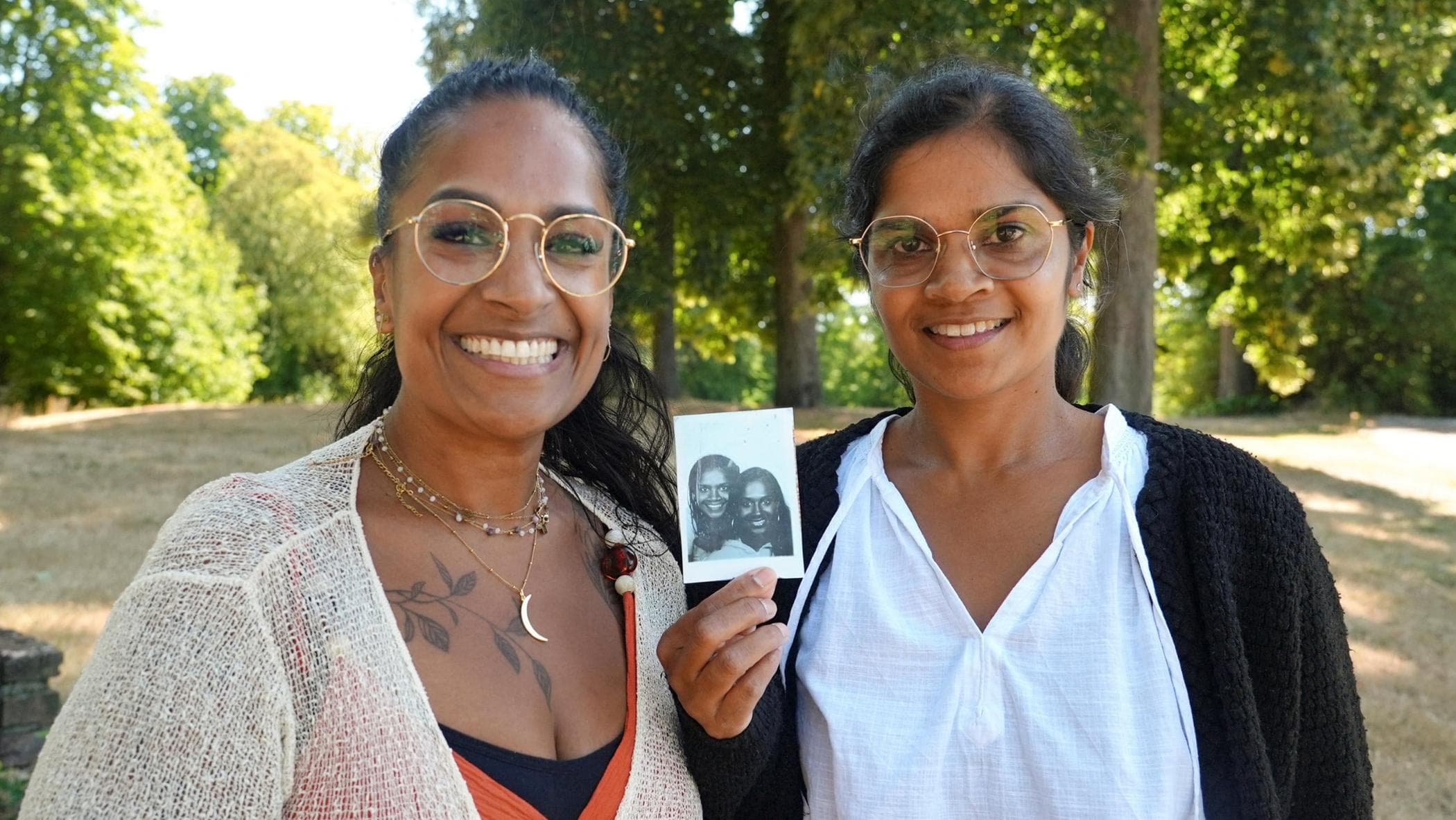nate in india adottate in olanda da famiglie diverse due amiche scoprono di essere sorelle da Repubblica.it nate in india adottate in olanda da famiglie diverse due amiche scoprono di essere sorelle