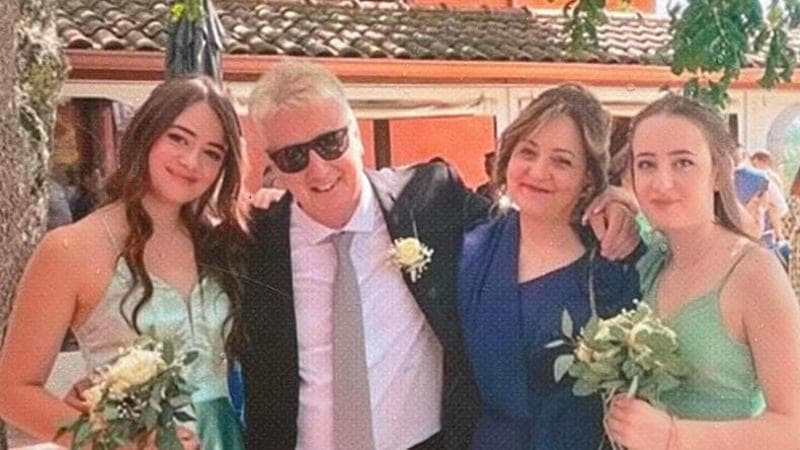 Anteprima: Madre e figlia avvelenate, il marito in Questura per sei ore con un’amica. “Divergenze ne…