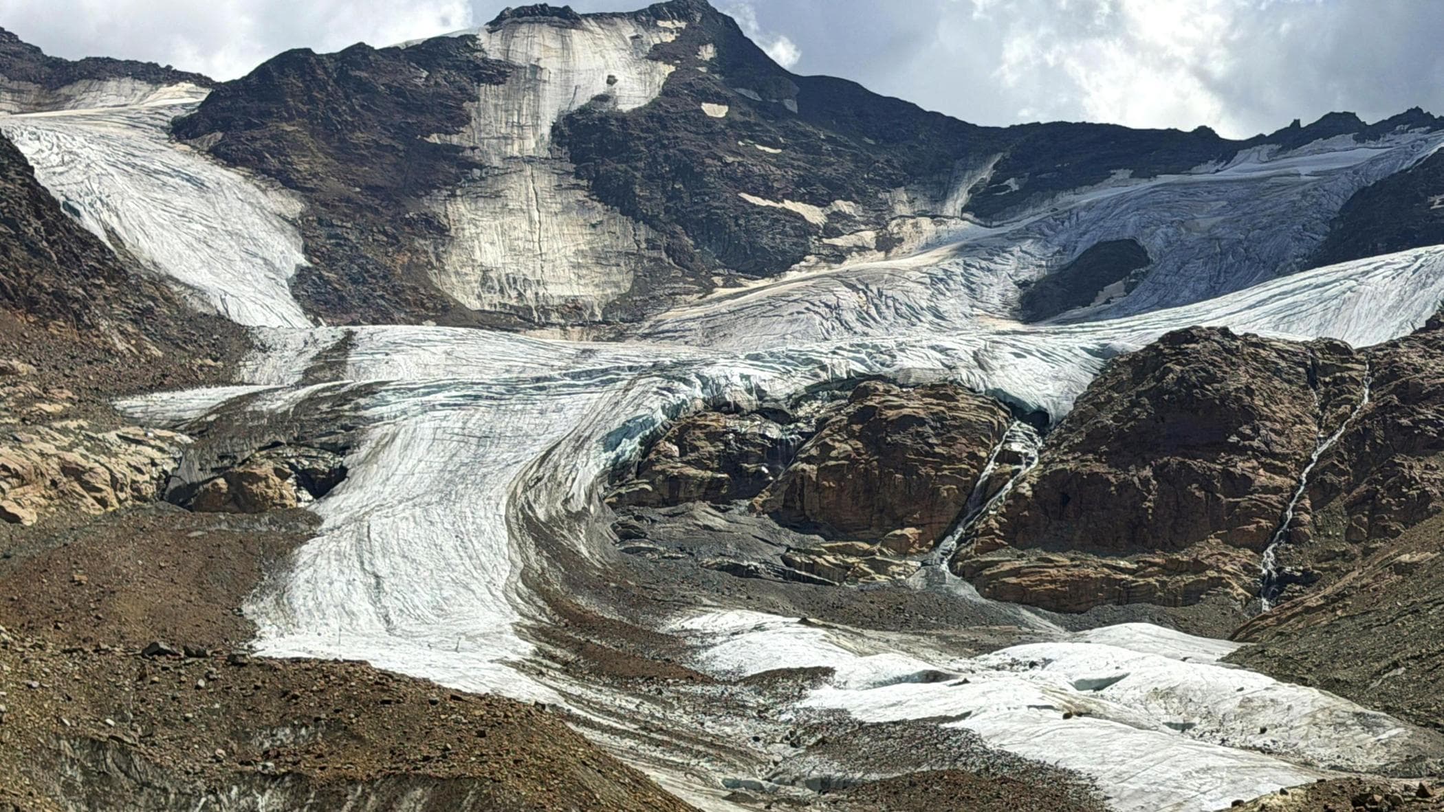 i ghiacciai delle alpi devastati dal caldo la met224 sparita in 26 anni mai visto nulla di simile da Repubblica.it i ghiacciai delle alpi devastati dal caldo la met224 sparita in 26 anni mai visto nulla di simile