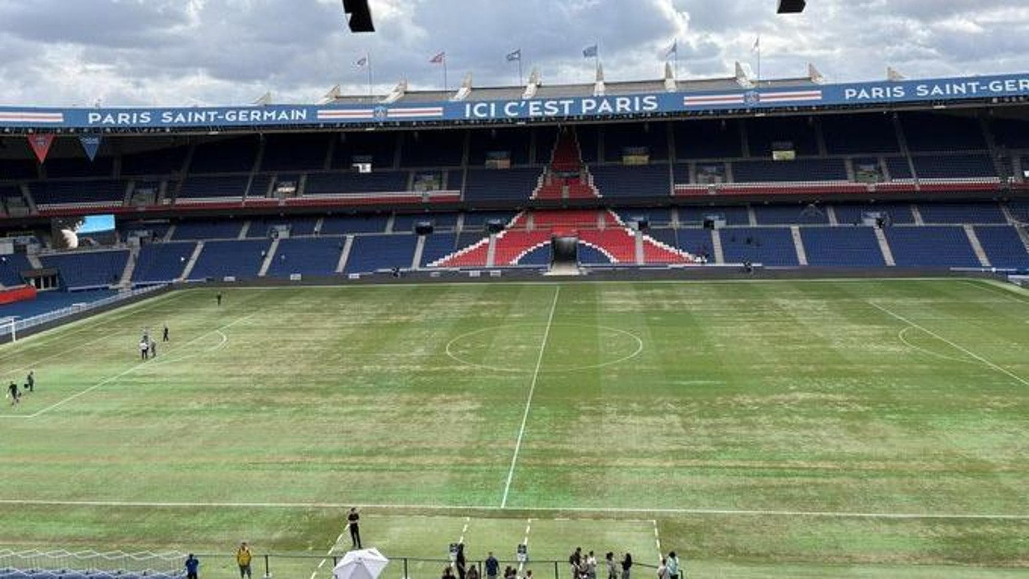 Il caldo distrugge il campo del Psg, l’esordio di campionato a Rennes (e forse anche il ritorno)