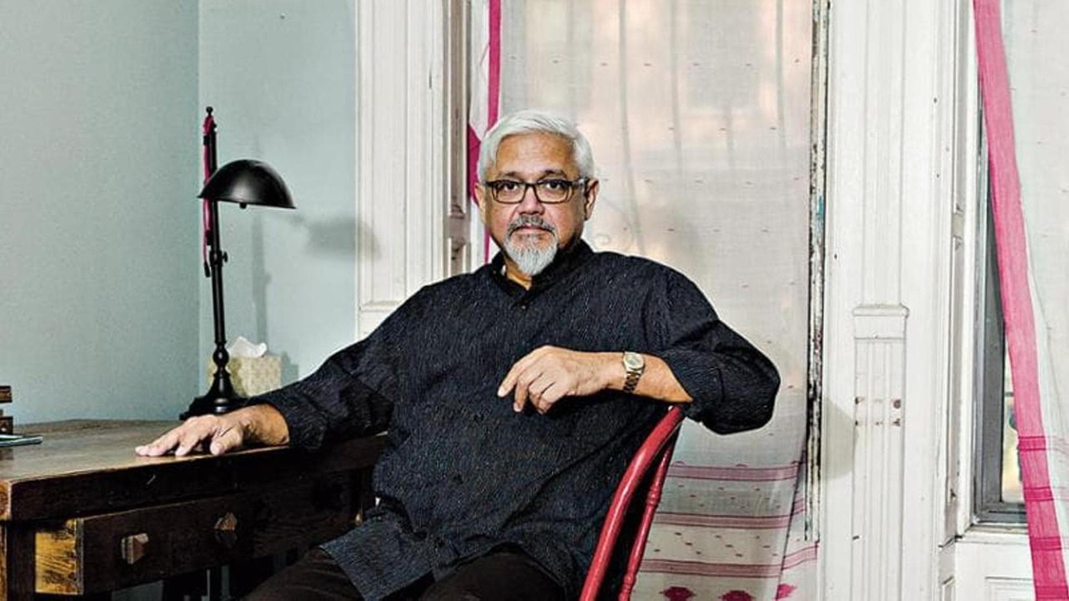 Amitav Ghosh: “La crisi climatica si risolve affrontando le disuguaglianze globali”