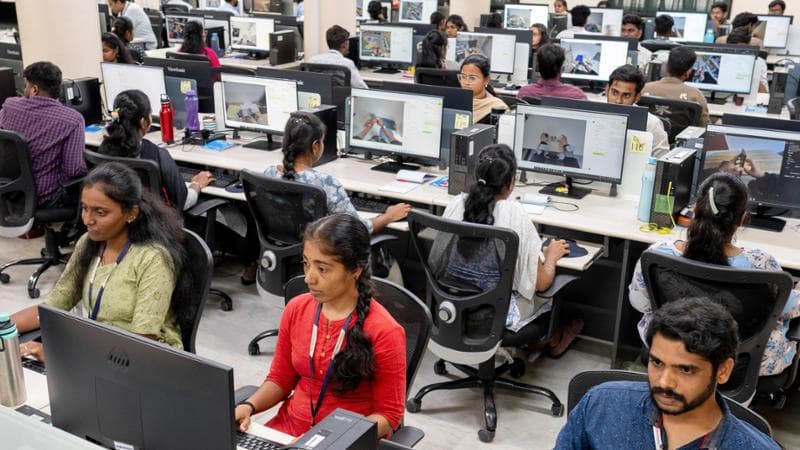 Anteprima: La città in India dove l’IA crea nuovi posti di lavoro, ma solo per il tempo di addestrar…