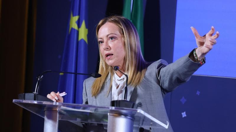 Anteprima: Anche Irlanda e Olanda trasferiranno i migranti. Il governo difende il patto