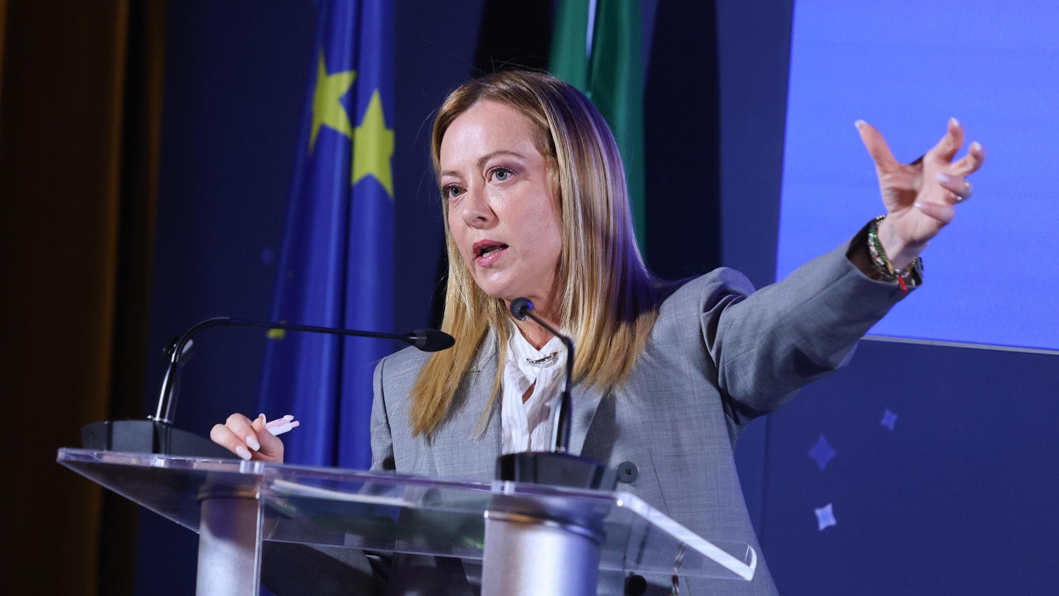 anche irlanda e olanda trasferiranno i migranti il governo difende il patto da Repubblica.it anche irlanda e olanda trasferiranno i migranti il governo difende il patto