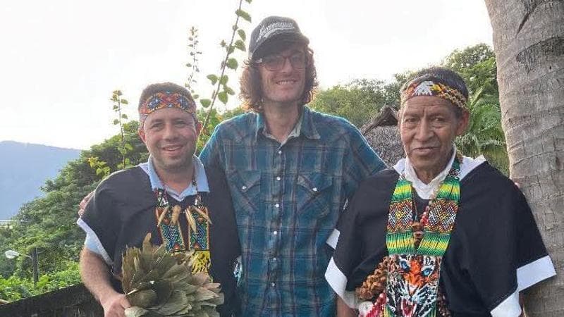 Anteprima: La folle vita in Nicaragua del fratello rivoluzionario di Natalie Harp, assistente di Tru…