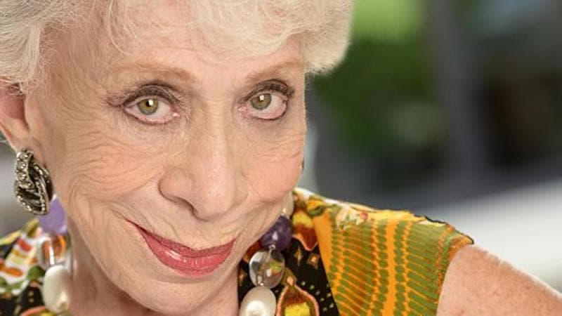 addio-a-bunny-levine-la-bibliotecaria-diventata-attrice-da-una-mamma