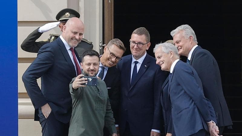 Anteprima: Zelensky si blinda sul voto: “Sarebbe uno tsunami”. E rilancia il piano di pace