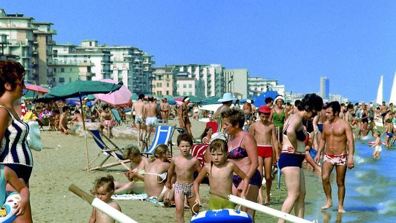 Copertina: Vacanze all’italiana, il mito perduto che non tornerà più
