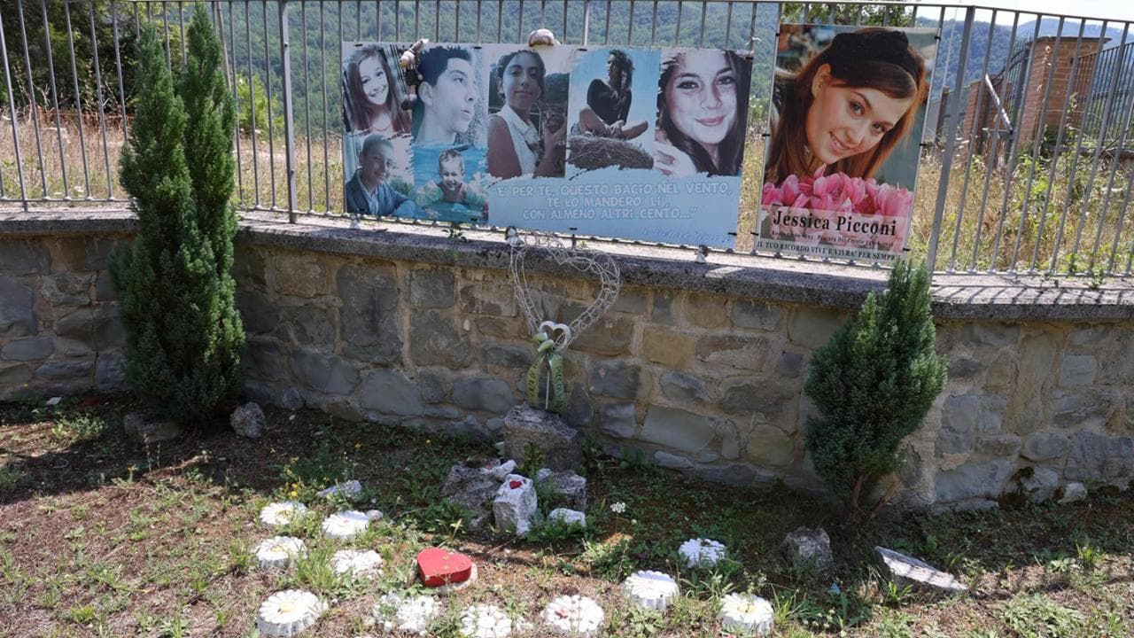 Il piccolo parco della memoria di Pescara del Tronto, la frazione di Arquata cancellata dal terremoto del 24 agosto 2016