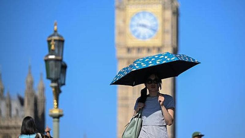 Anteprima: Londra senz’acqua, la capitale degli ombrelli ormai è meno piovosa di Roma e ora teme la…