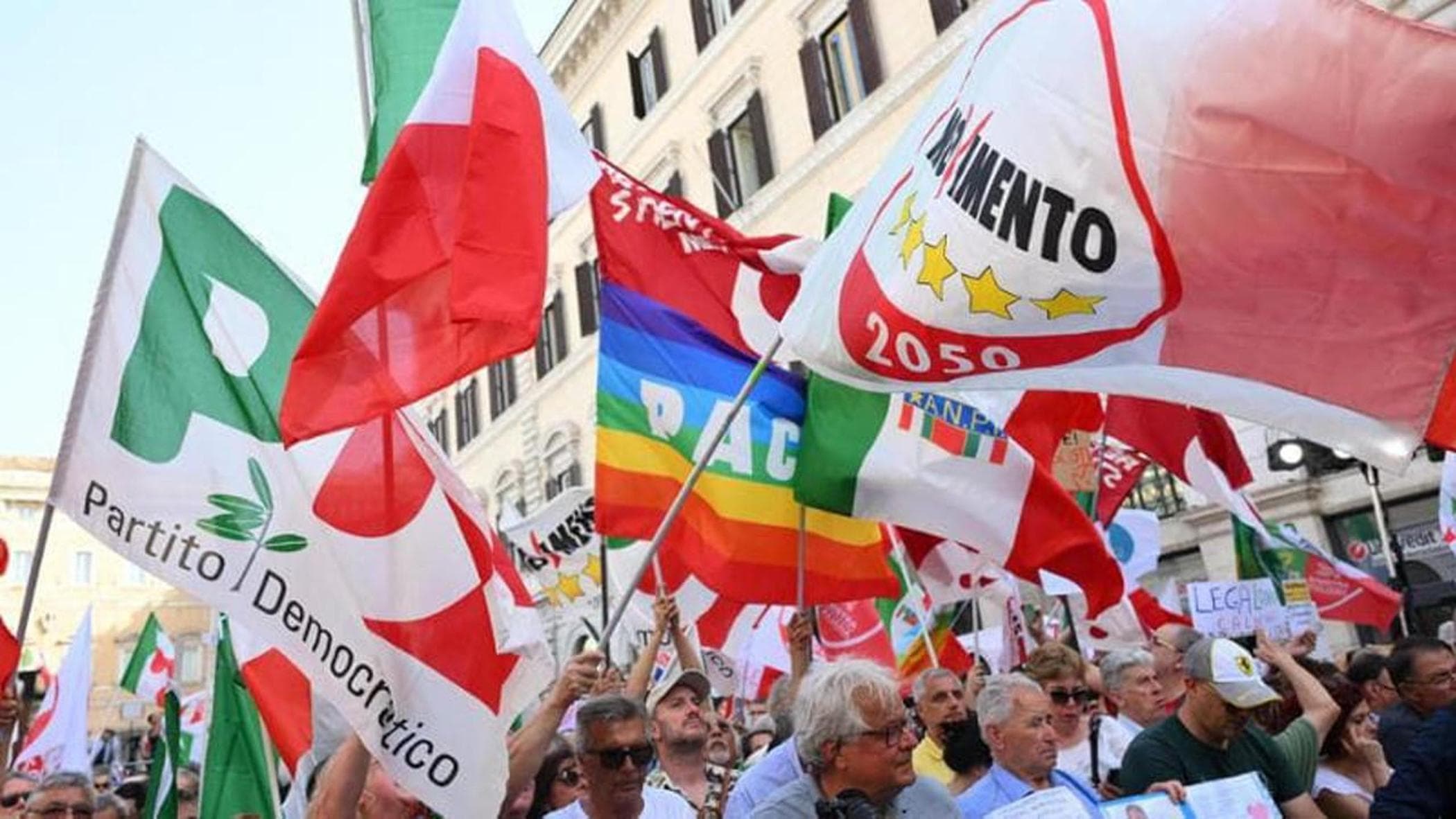 da festa di popolo a resa dei conti i dubbi nel pd sulle primarie da Repubblica.it da festa di popolo a resa dei conti i dubbi nel pd sulle primarie