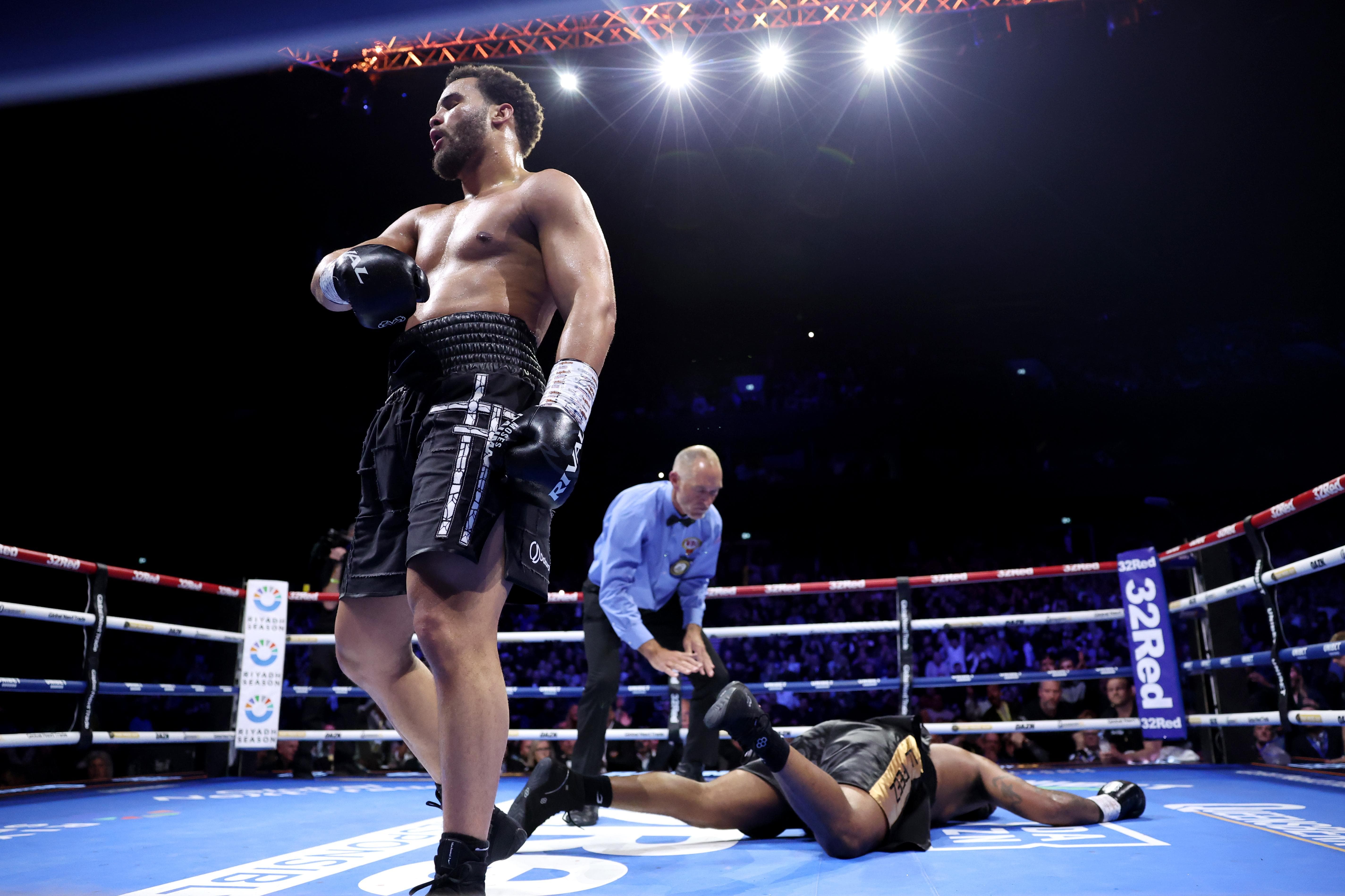 moses itauma per la storia pu242 diventare il pi249 giovane campione dei pesi massimi dopo tyson da Repubblica.it moses itauma per la storia pu242 diventare il pi249 giovane campione dei pesi massimi dopo tyson