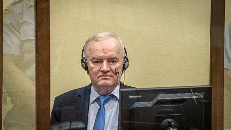 Anteprima: Ratko Mladić è morto: il “boia di Srebrenica” scontava l’ergastolo per crimini contro l’u…