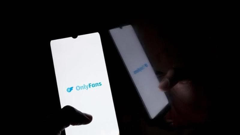 Affari d’oro per OnlyFans, profitti a 715 milioni. Distribuiti al fondatore, prima della morte