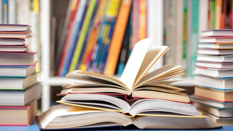 Scuola, la stangata dei libri: alle superiori la spesa può arrivare a 900 euro