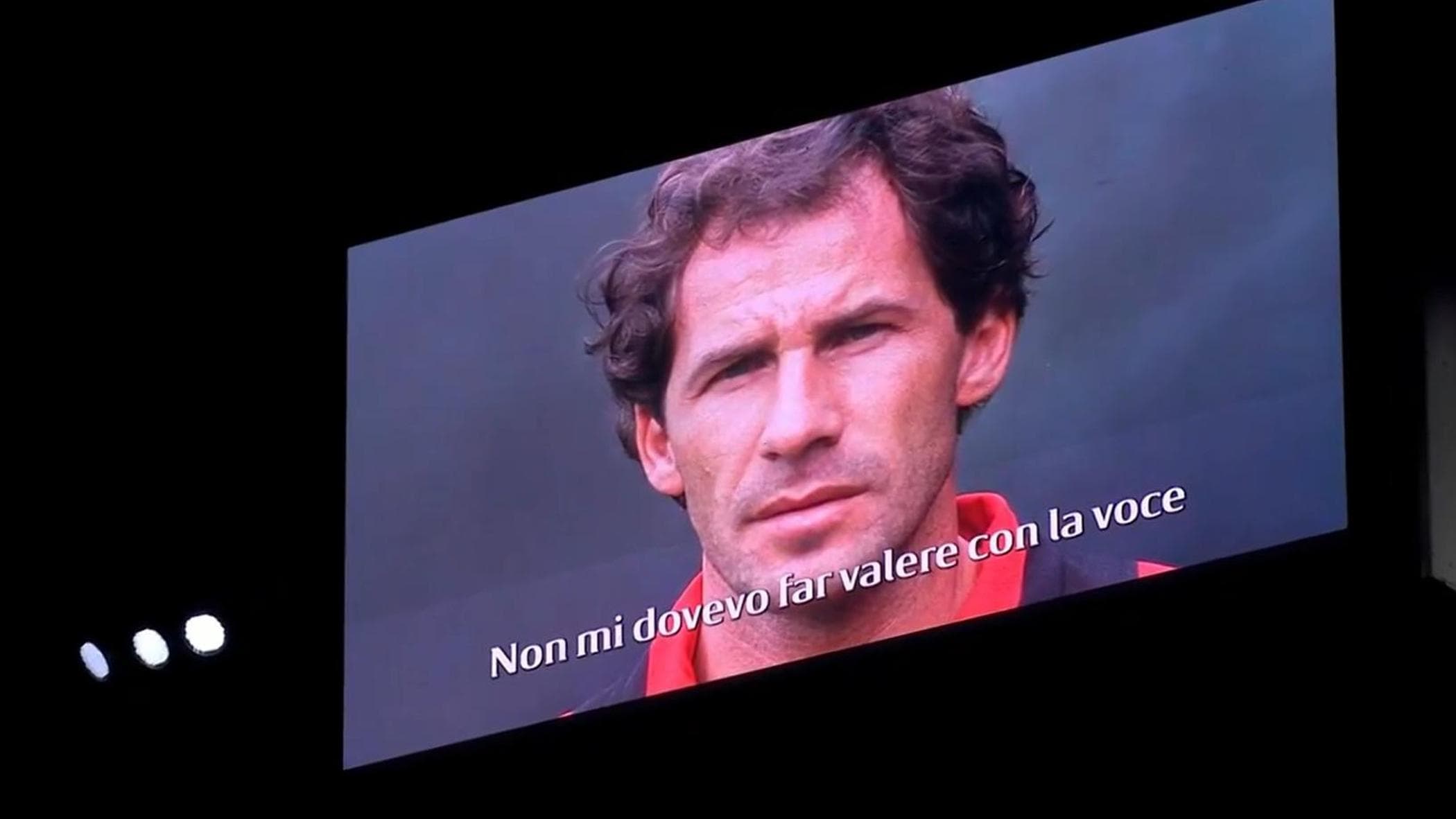 baresi il ricordo commosso di san siro le lacrime di massaro e stroppa da Repubblica.it baresi il ricordo commosso di san siro le lacrime di massaro e stroppa