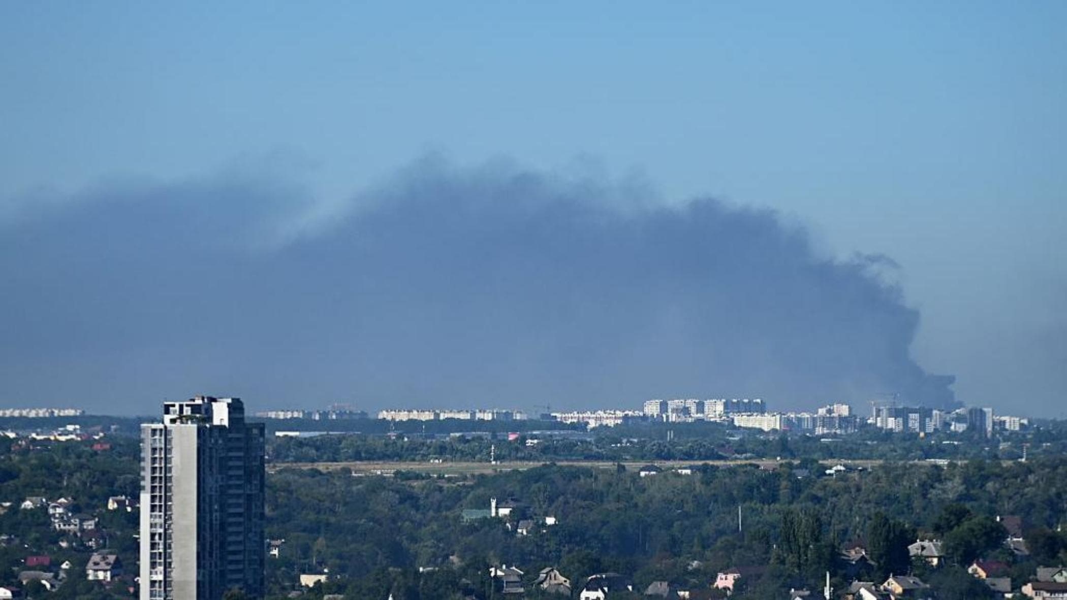 Guerra Ucraina - Russia, le news di oggi. Raid russo su deposito di esplosivi, 200 sfollati a Kiev