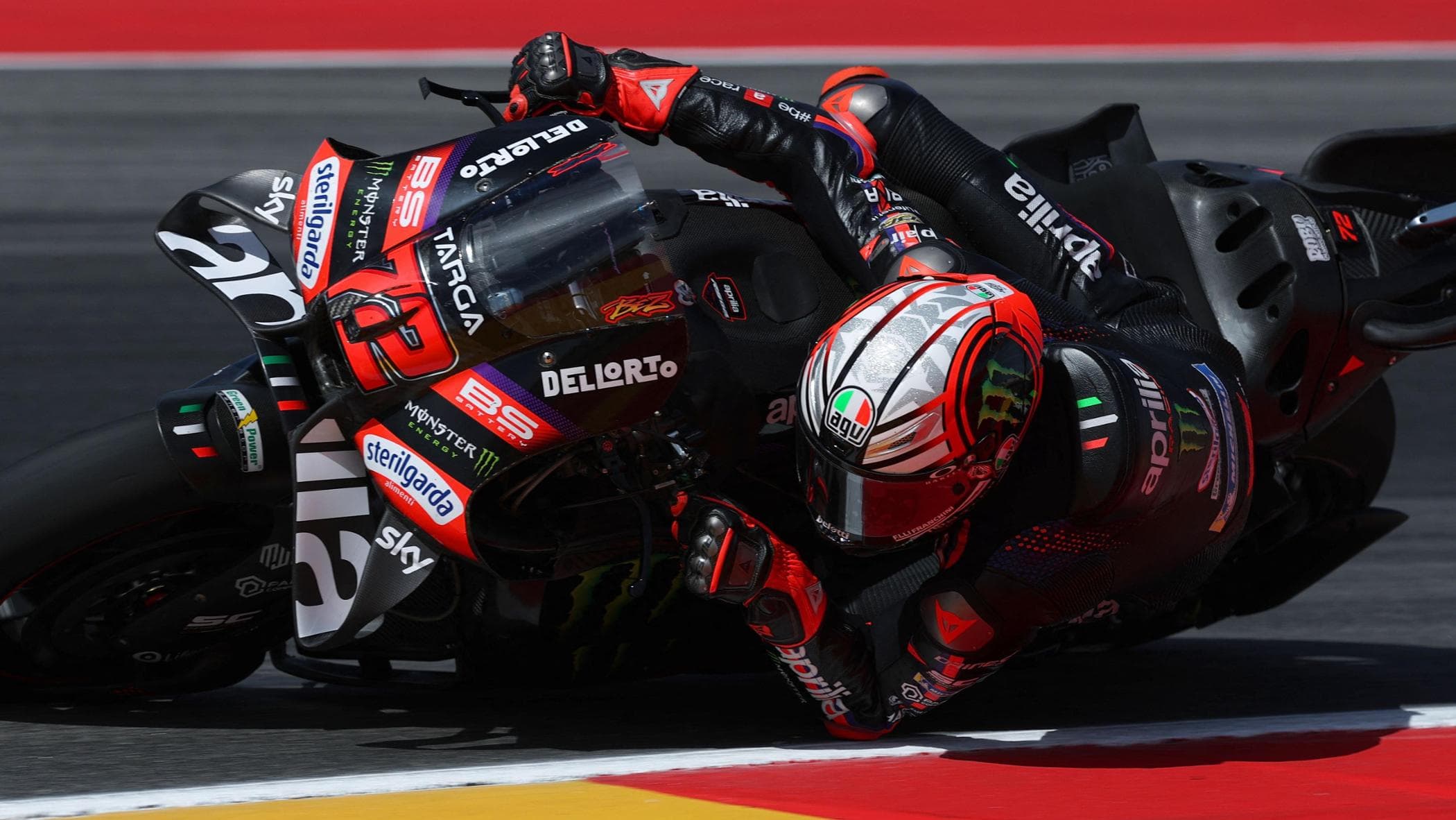 Bezzecchi, pole da record davanti a Marc Marquez nel Gp di Aragon