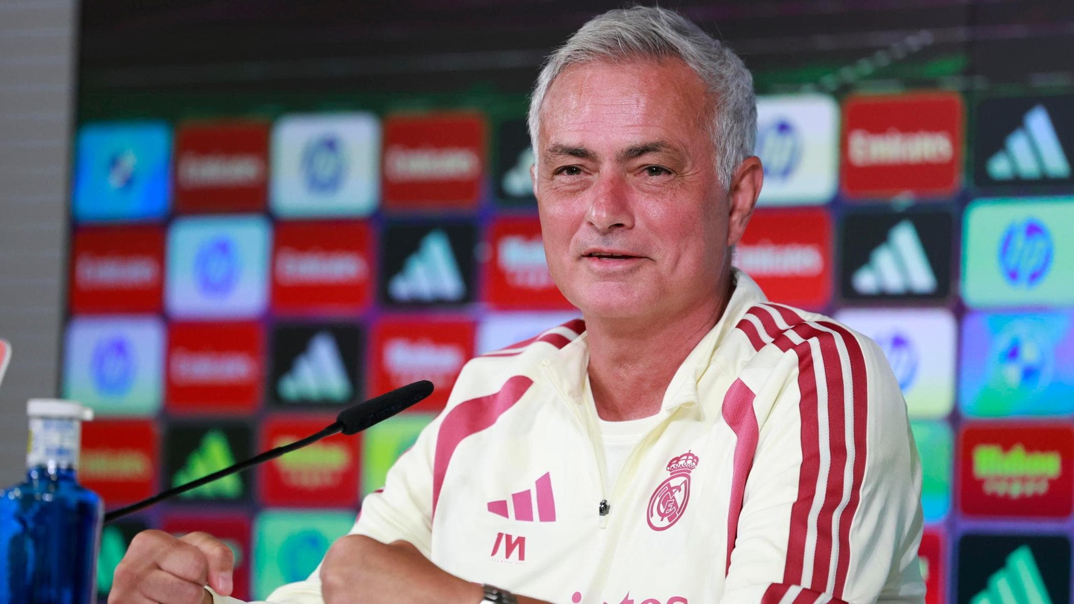 l8217inter subito contro mourinho il napoli ospita l8217arsenal il calendario della champions league da Repubblica.it l8217inter subito contro mourinho il napoli ospita l8217arsenal il calendario della champions league