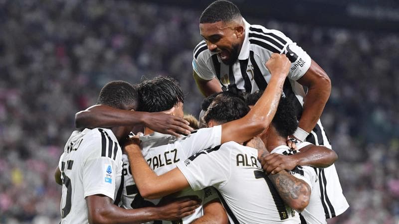 L'esultanza dopo il gol di Nico Gonzalez