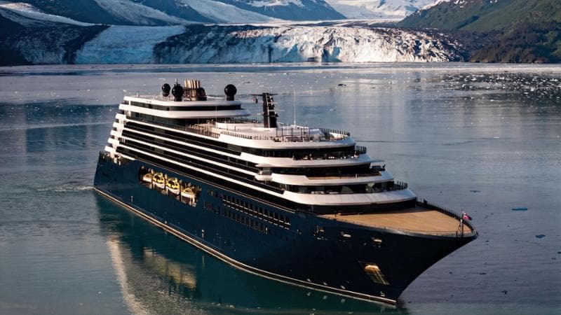 Luminara - Courtesy of The Ritz-Carlton Yacht Collection