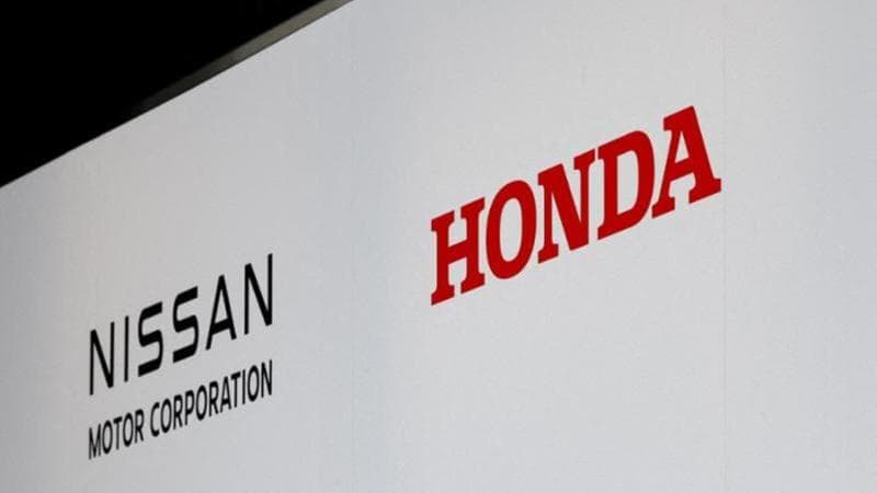 Honda e Nissan, niente fusione ma via a un’alleanza tecnologica su software e centraline