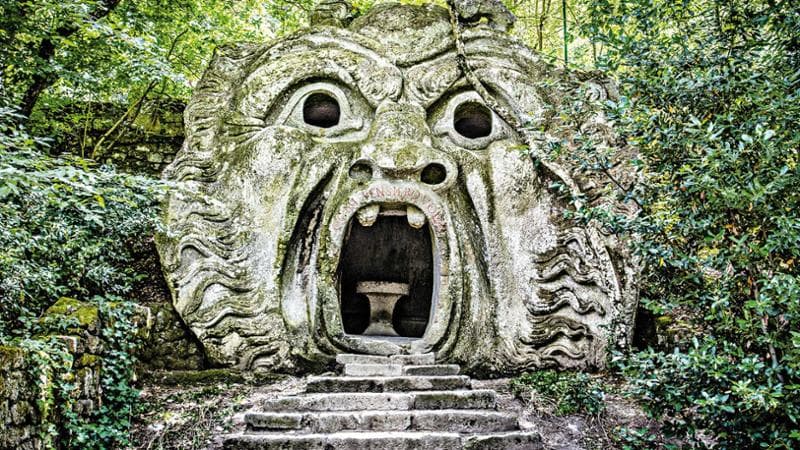Bocca dell'orco al Parco dei Mostri di Bomarzo di Viterbo&nbsp;(Scott Wilson / Alamy Stock Photo)
