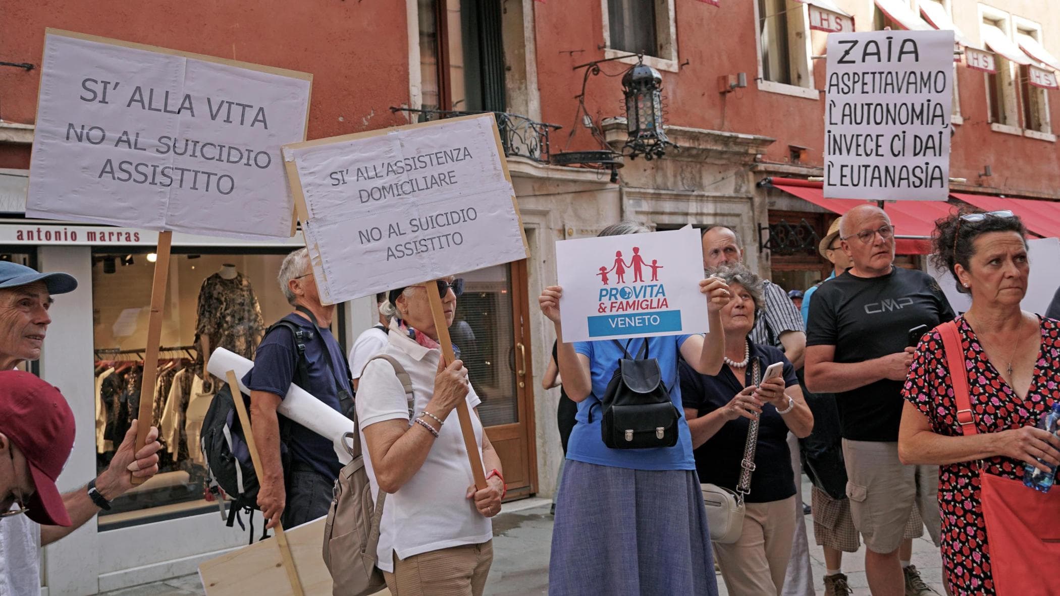 Fine vita, Veneto verso il sì ma il centrodestra si spacca Zaia: “Una legge di civiltà”