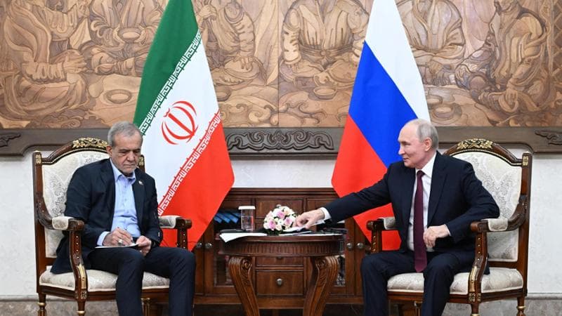 Anteprima: Ondata di attacchi Usa nel Golfo, l’Iran: “Vi daremo una lezione”