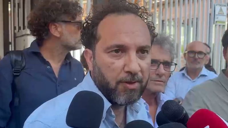 Report, gli inviati: “Aperto un canale con la Rai, l’obiettivo è andare in onda l'8 novembre”
