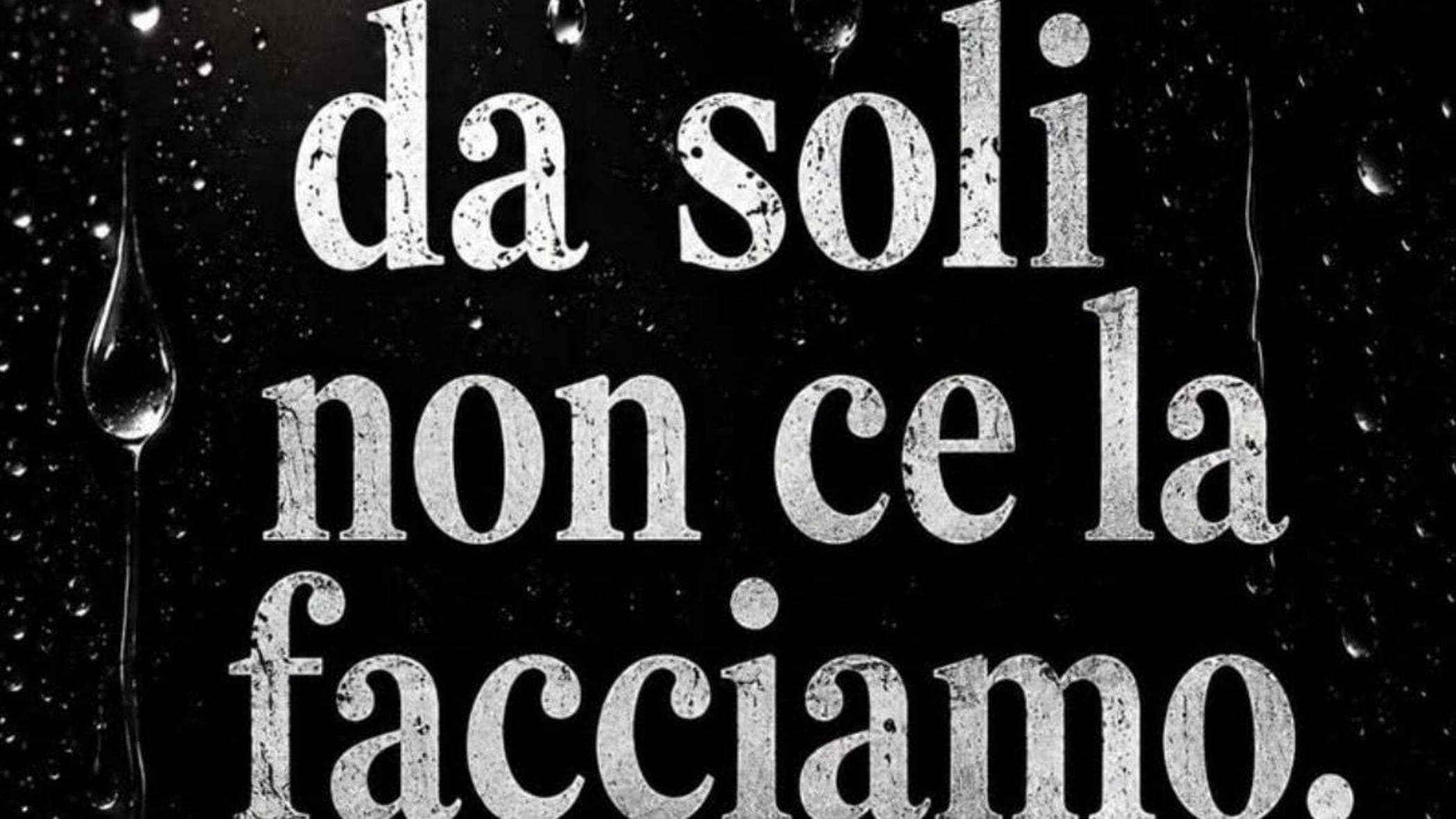 da soli non ce la facciamo la frase della famiglia suicida diventa un hashtag virale da Repubblica.it da soli non ce la facciamo la frase della famiglia suicida diventa un hashtag virale