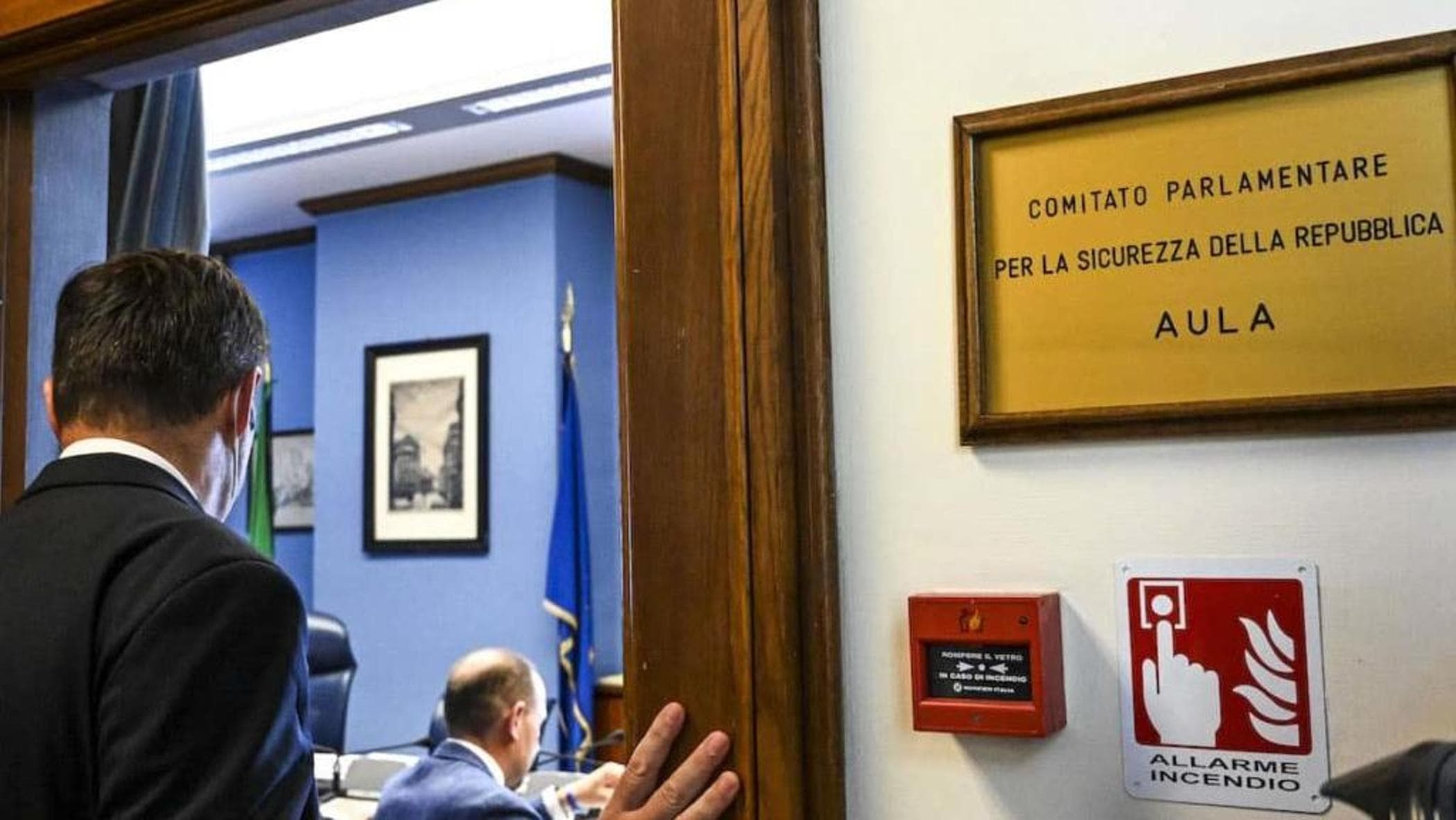 voto inquinato da mosca il copasir allerta i servizi siamo gi224 in campo da Repubblica.it voto inquinato da mosca il copasir allerta i servizi siamo gi224 in campo