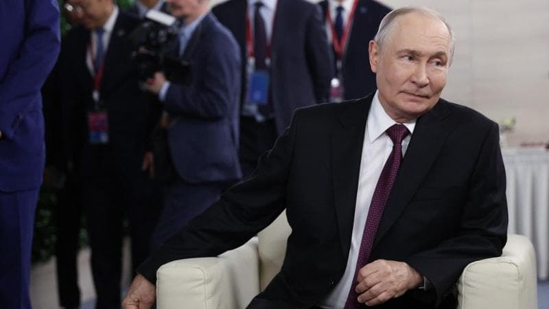 Guerra Ucraina - Russia, le news. Trump: “Parlo con Putin, non intende attaccare la Nato”. Drone su quartier generale dell’intelligence a Kiev