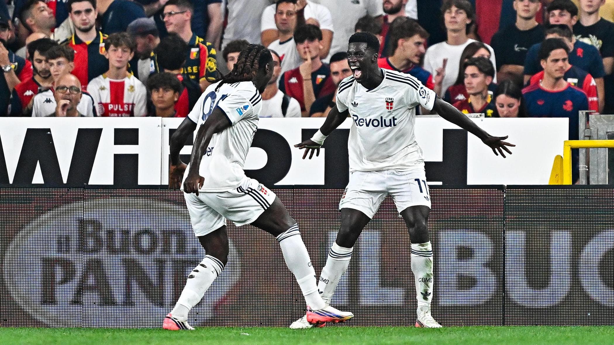 Il Como va in testa alla Serie A: Genoa battuto 4-1, doppietta di Diao, Kean entra e fa un assist