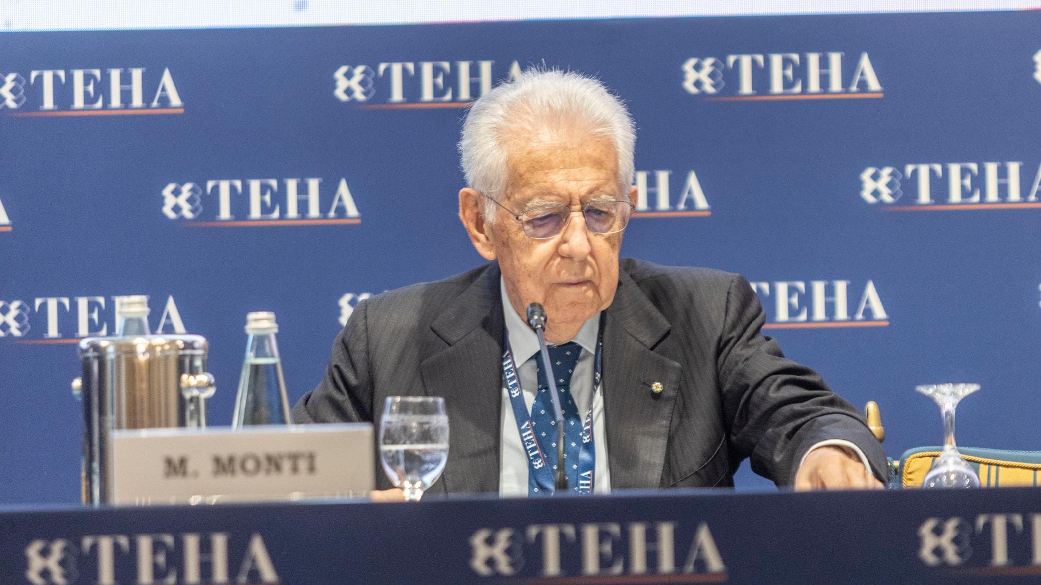 monti a vannacci combatter242 la sua retorica fascista il suo programma viola la costituzione da Repubblica.it monti a vannacci combatter242 la sua retorica fascista il suo programma viola la costituzione