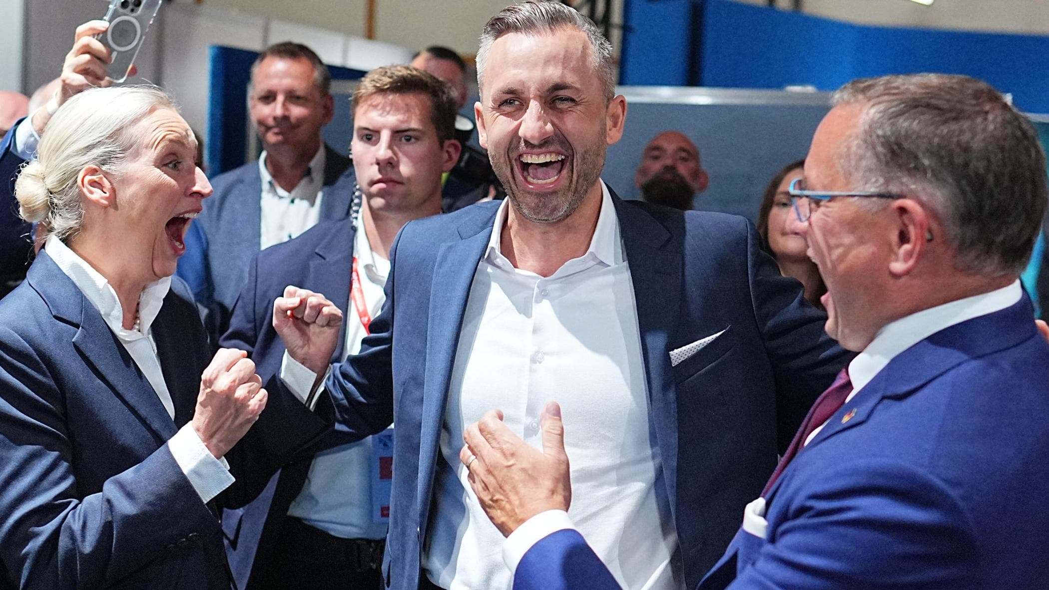 trionfo afd in sassonia anhalt abbiamo fatto la storia proteste nelle citt224 tedesche da Repubblica.it trionfo afd in sassonia anhalt abbiamo fatto la storia proteste nelle citt224 tedesche