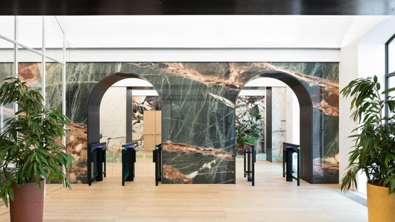Una superficie, che reinterpreta l’estetica del marmo, nata dall'AI Generated Marbles (foto Gianluca Di Ioia)