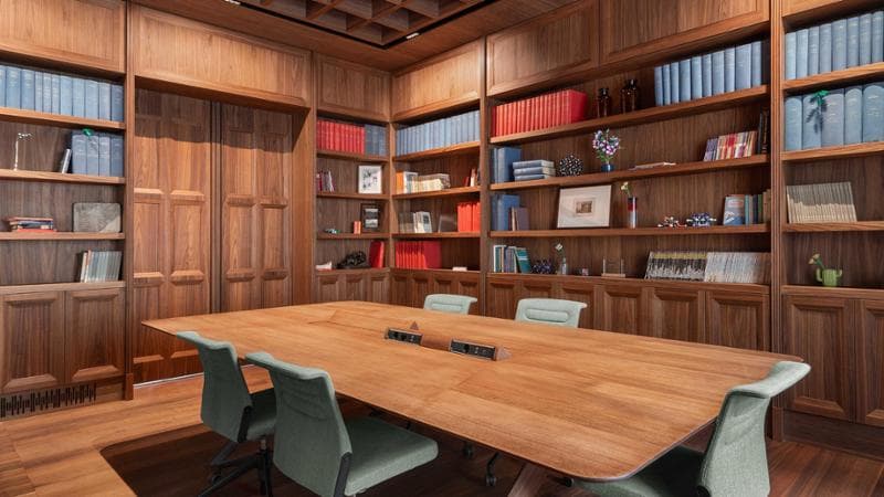 UniFor ha dato vita a configurazioni operative su misura per gruppi di lavoro di diverse dimensioni, integrate con librerie, sistemi di archiviazione e postazioni su misura (foto A. Saletta, A. Bedini - DSL Studio)