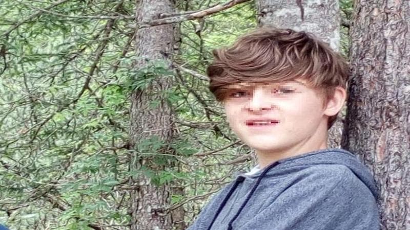Morto di cancro perché i genitori ritardarono le cure, la perizia conferma: “Poteva essere salvato”
