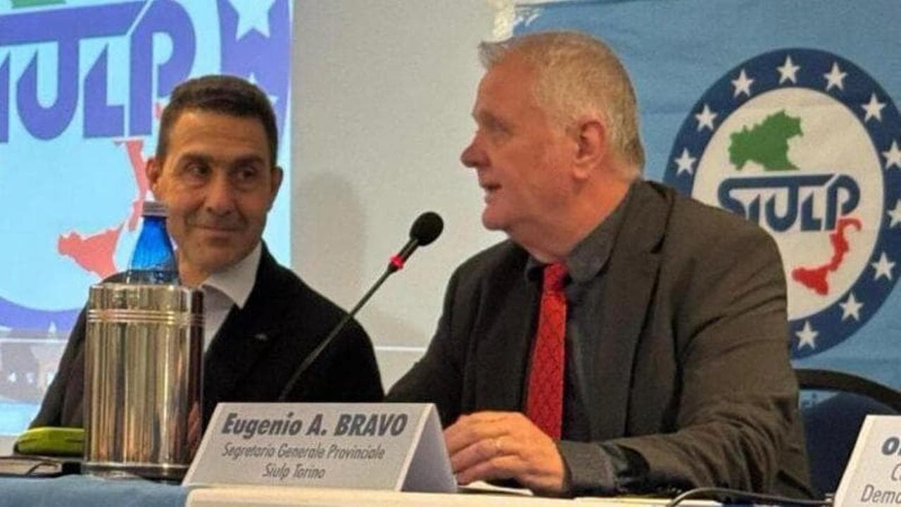 Vannacci dai poliziotti, imbarazzo di Chigi e Viminale: “Inaccettabile, all’oscuro dell’iniziativa”