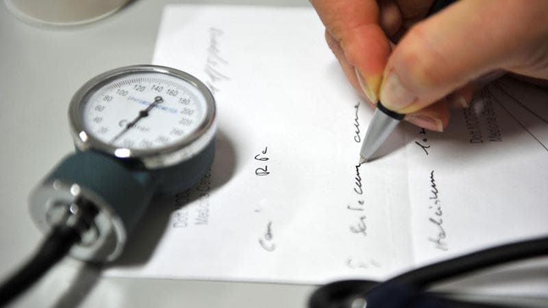 Malattia, l’Inps cambia le regole sul certificato: come funziona adesso per il lavoratore