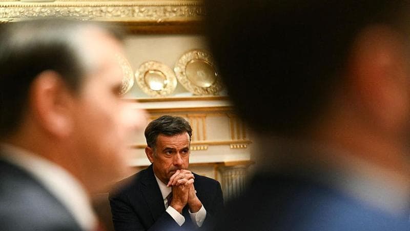 Anteprima: Voci sul capo della Cia Ratcliffe nel ruolo di mediatore tra Mosca e Kiev