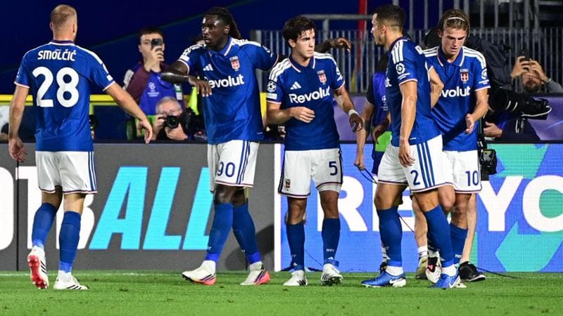 Il Como è uno spettacolo: 4-1 al Lipsia all’esordio in Champions League