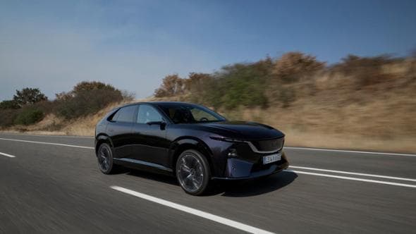 Mazda CX-6e, carattere e comfort premium: il test del Suv elettrico giapponese
