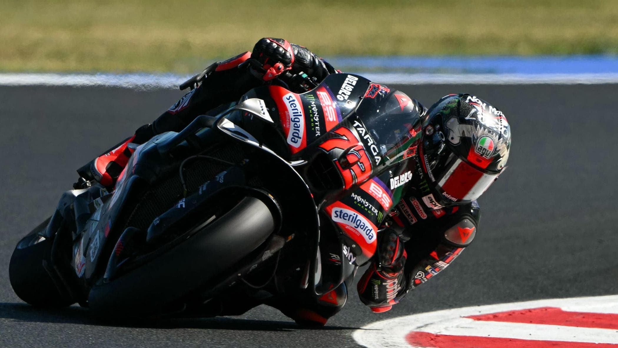 bezzecchi giro record e pole a misano in prima fila marc marquez e aldeguer da Repubblica.it bezzecchi giro record e pole a misano in prima fila marc marquez e aldeguer